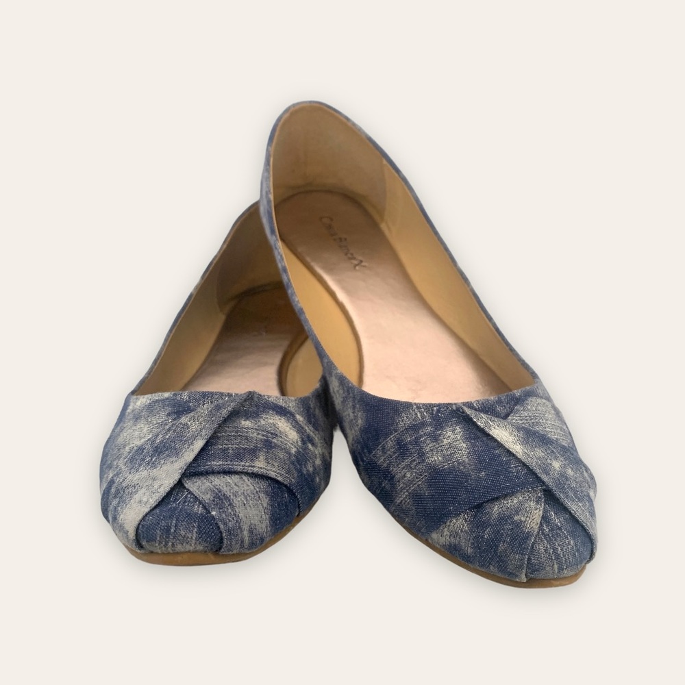 Costa Blanca X Shiny Acid-wash Denim Almond Toe Flats in Blue, White (EUR 36)